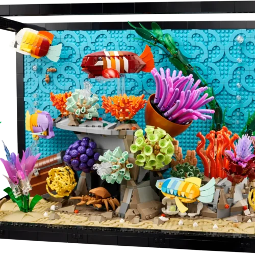 LEGO® Tropical Aquarium - Image 7