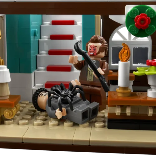 LEGO® Ideas Home Alone - Image 9