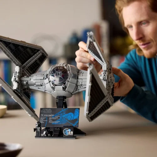 LEGO® TIE Interceptor™ - Image 3